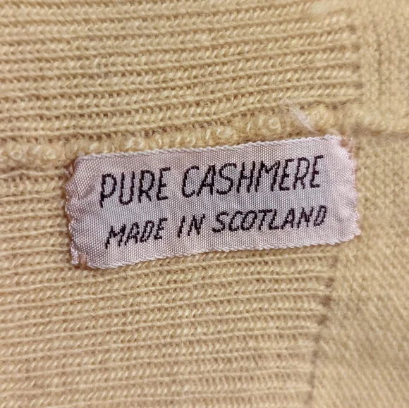 Vintage Cashmere Buttery Soft Scottish Gold Yellow Sweater - Picture 5 of 11